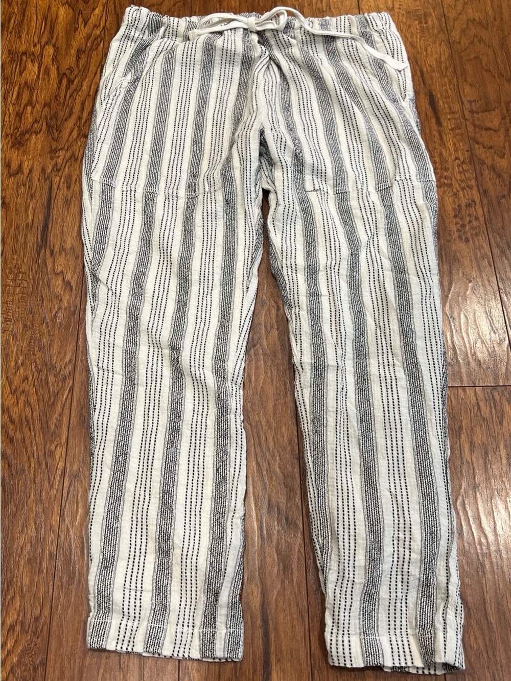 Sundance Black and White Striped Drawstring Straight-Leg Pants